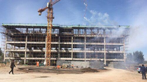 請(qǐng)?zhí)砑訄D片